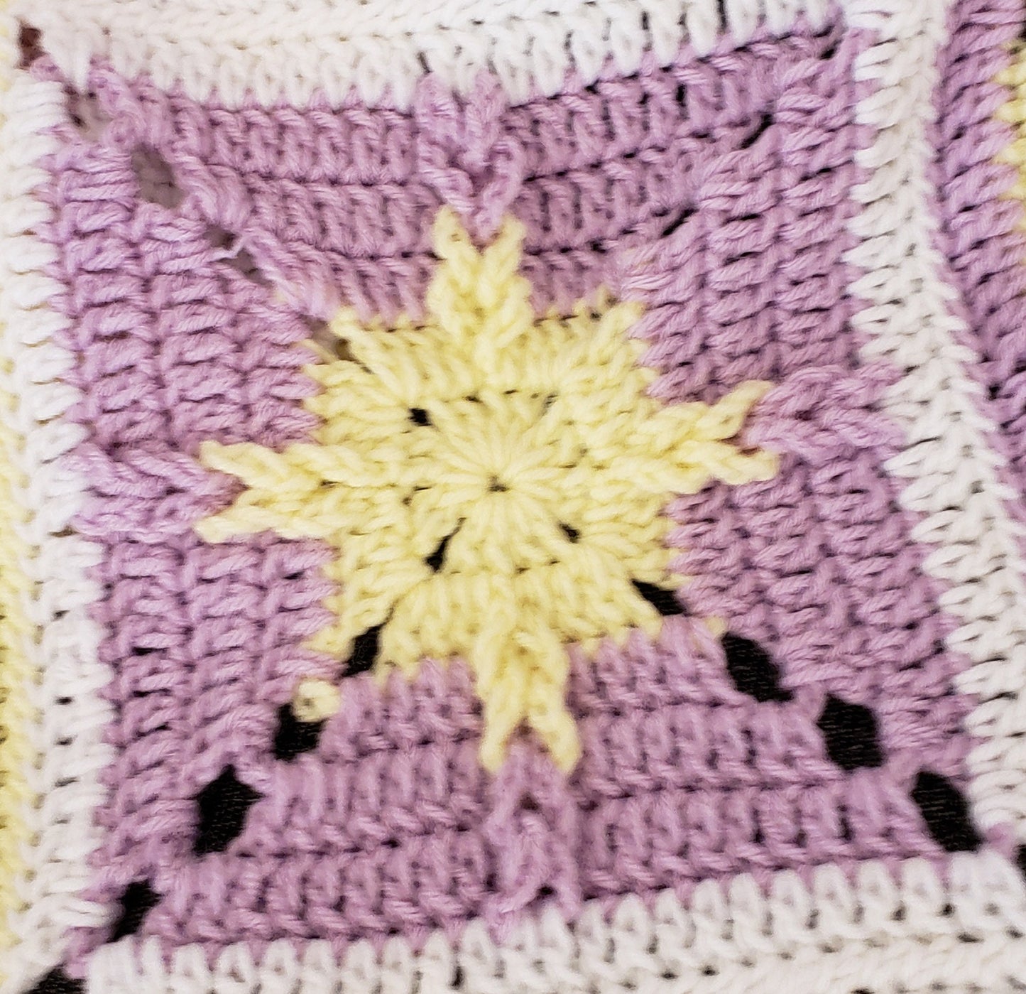 Crochet Blanket. Handmade throw. Pastel blanket. Baby Girl Shower Gift. Crib blanket. Unique design throw. Lilac Yellow White. Textured.