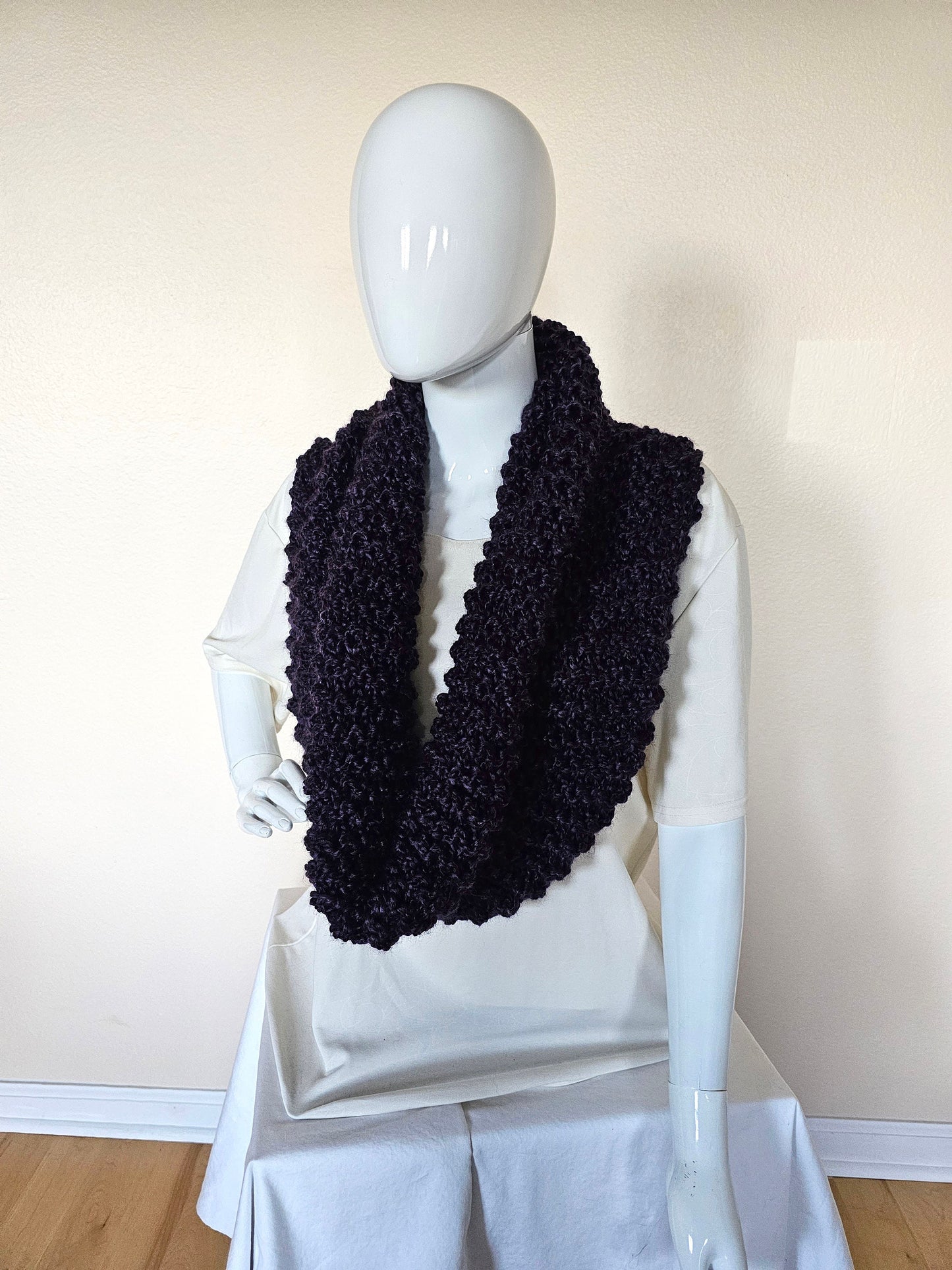 Outlander Inspired Cowl. Chunky Neck Warmer. Knit Infinity Scarf. Shoulder Warmer. Gift for women. Gothic Grape Cowl. Infinity chunky knit.